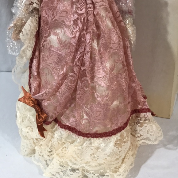 Vintage Victorian 17” Porcelain Standing Doll w/Hat - Picture 11 of 11